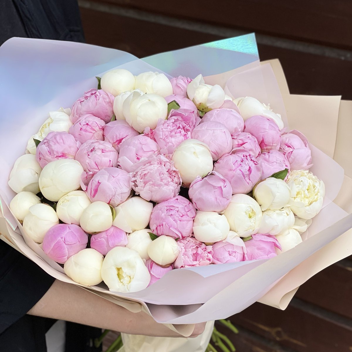 Микс 51 розовый и белый пион